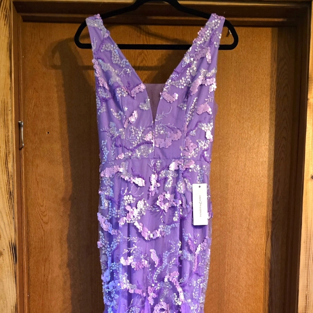 Mermaid style prom dress M